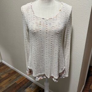 Nouvida Women’s Sweater Top - Size XSmall